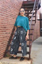 Load image into Gallery viewer, Off the Cuff Top - Teal