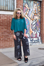 Load image into Gallery viewer, Off the Cuff Top - Teal