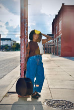 Load image into Gallery viewer, Pocket Full of Dreams Jeans (M)