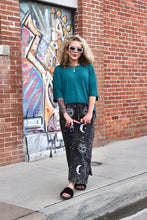 Load image into Gallery viewer, Off the Cuff Top - Teal