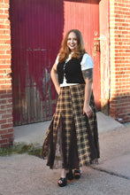 Load image into Gallery viewer, Crossed Lines Vest