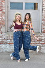 Load image into Gallery viewer, Amara Jeans