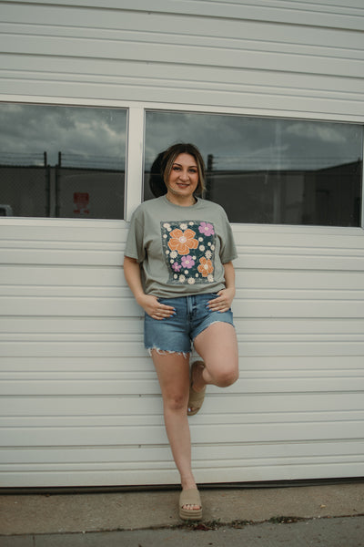 Flower Fields Tee *S-XL*