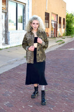 Load image into Gallery viewer, Camo 4 Cutie Jacket
