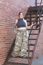 Load image into Gallery viewer, Low Profile Cargos
