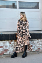 Load image into Gallery viewer, Dreamspell Dress
