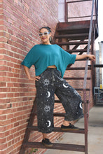 Load image into Gallery viewer, Off the Cuff Top - Teal
