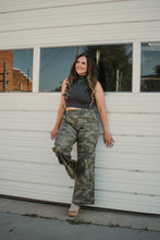Load image into Gallery viewer, Crop &amp; Go Mockneck in Dark Gray *2-16*
