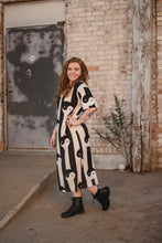 Load image into Gallery viewer, Zen Edge Dress *S-XL*
