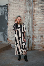 Load image into Gallery viewer, Zen Edge Dress *S-XL*
