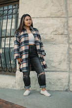 Load image into Gallery viewer, Erika Mom Jeans
